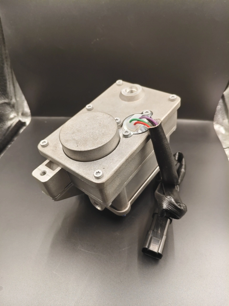 johndeere-actuator-2