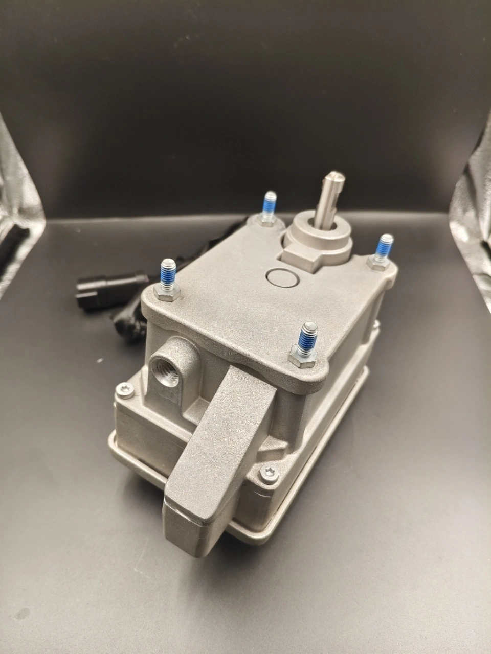 johndeere-actuator-6